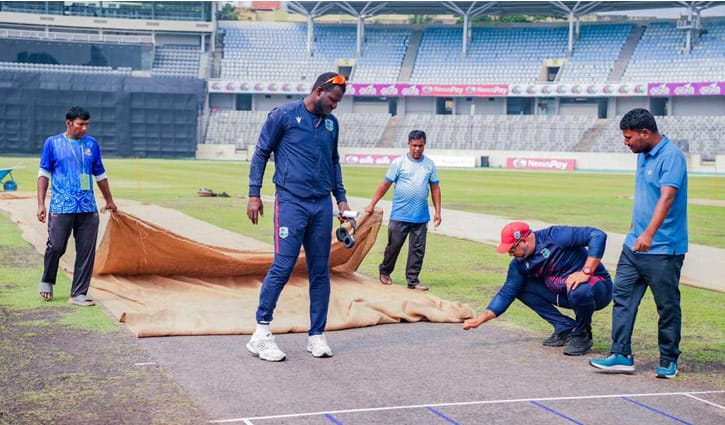 মিরপুরের কালো উইকেট নিয়ে স‌্যামি, ‘এমন কিছু জীবনেও দেখিনি’