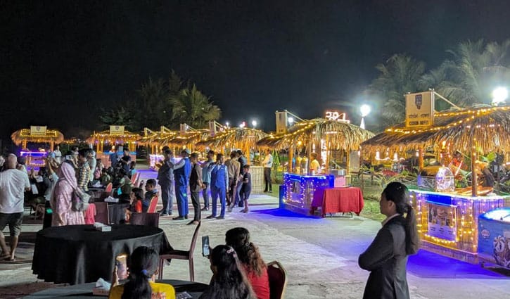 ইনানীতে ‘ফাইভ স্টার’ খাবার এখন সাধারণ মানুষের নাগালে