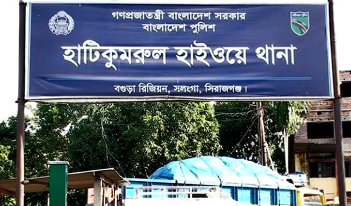 উল্টো পথে যাচ্ছিল ভ্যান, ট্রাকের ধাক্কায় চালক নিহত