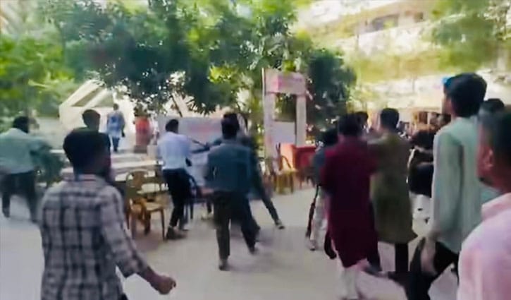 জবি ছাত্রদলের ২ গ্রুপে দফায় দফায় সংঘর্ষ, আহত ১২