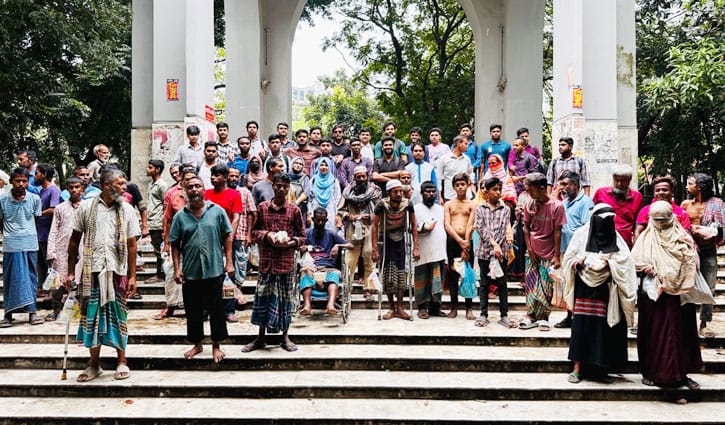 স্নাতকের শেষ দিনে জবি শিক্ষার্থীদের ব্যতিক্রমী আয়োজন