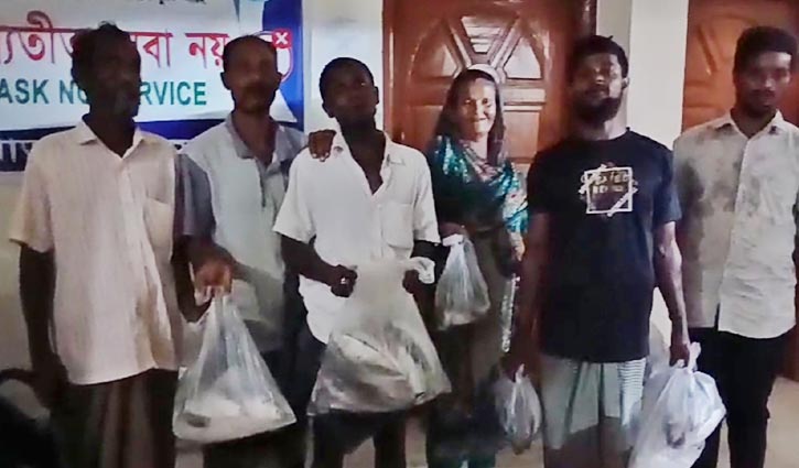 ৬ বাসে মিলল ৩৫ মণ জাটকা, চালকদের জরিমানা