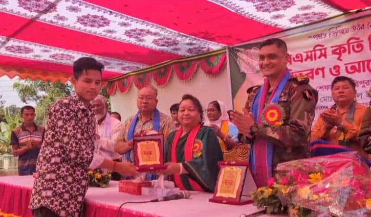 খাগড়াছড়িতে এসএসসি কৃতি শিক্ষার্থী সংবর্ধনা অনুষ্ঠিত