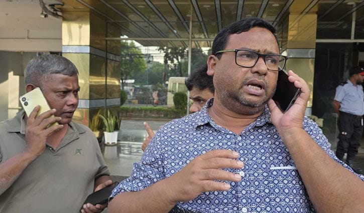 খুলনায় সন্ত্রাসী হামলায় দুই সাংবাদিক আহত