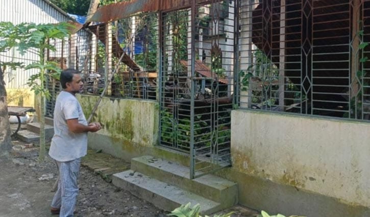 শিল্পী মানবেন্দ্র ৬ মাসেও পাননি ‘আশ্বাসের ঘর’