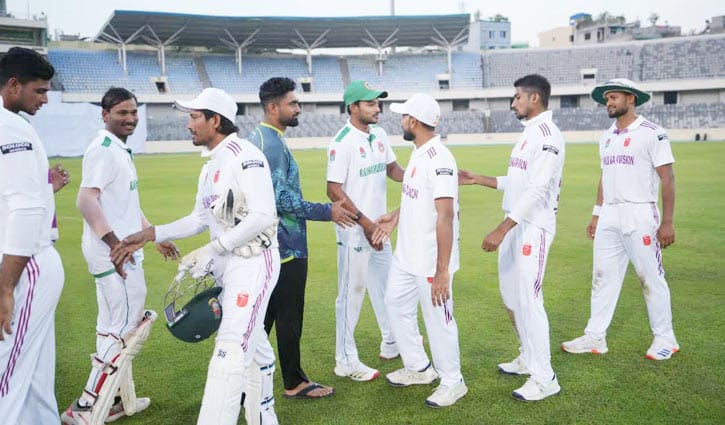 সেঞ্চুরির অপেক্ষায় মুশফিকুর, তিন দিনেই জয় রাজশাহীর