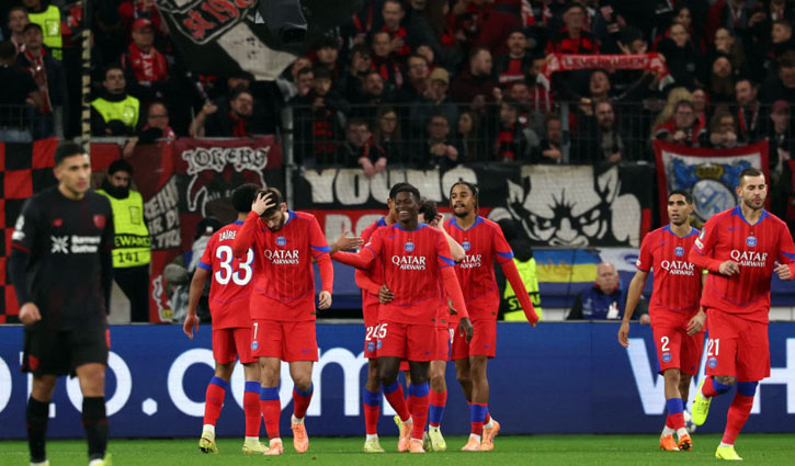 লেভারকুসেনকে ৭-২ গোলে উড়িয়ে দিল পিএসজি 