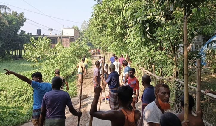 ঈদগাহ মাঠের পুরনো দ্বন্দ্বে সংঘর্ষ, আহত ২০