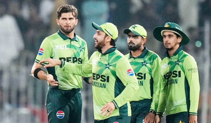 শ্রীলঙ্কা ও ত্রিদেশীয় সিরিজে পাকিস্তানের দল ঘোষণা