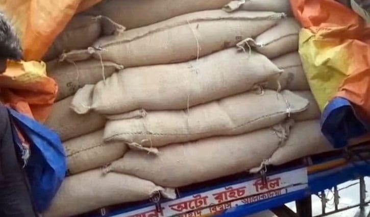নড়াইলে খাদ্য বান্ধব কর্মসূচির চাল বিক্রির অভিযোগ