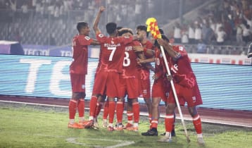 ৭ গোলের ম্যাচে হারল বাংলাদেশ ৭ গোলের ম্যাচে হারল বাংলাদেশ
