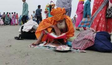 পুণ্যস্নান মধ্য দিয়ে কুয়াকাটায় শেষ হলো রাস উৎসব, মেলা চলবে ৫ দিন