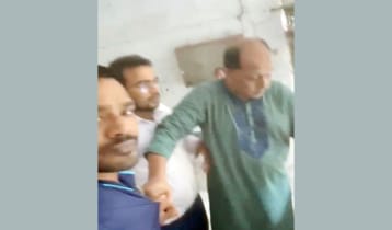 রাজবাড়ীতে প্রভাষককে পেটালেন সহযোগী অধ্যাপক