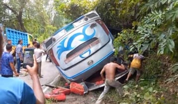 মাটিরাঙ্গায় বাস উল্টে নিহত ২
