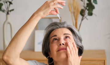 শীতে চোখের আর্দ্রতা ধরে রাখতে করণীয়