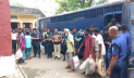 ফেনী দ্বিতীয় কারাগারে ১৮০ বন্দিকে স্থানান্তর, ফুল দিয়ে বরণ 