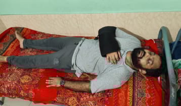 এক চিকিৎসককে মারধরের অভিযোগ আরেক জনের বিরুদ্ধে