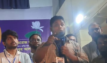 জুলাই সনদ বাস্তবায়ন না হলে নির্বাচন নয়, হুঁশিয়ারি হাসনাতের