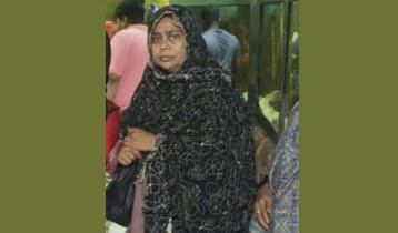 কুমিল্লায় শয়নকক্ষ থেকে নারীর রক্তাক্ত লাশ উদ্ধার