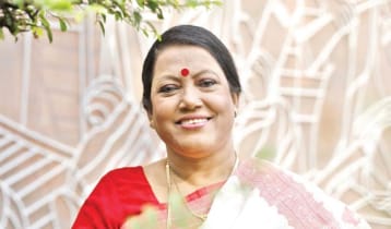 ফরিদা পারভীন: মানুষ গুরু নিষ্ঠা যার