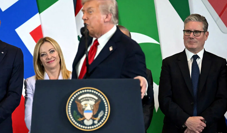 গাজা শান্তি সম্মেলনে মেলোনির সৌন্দর্যের প্রশংসায় পঞ্চমুখ ট্রাম্প