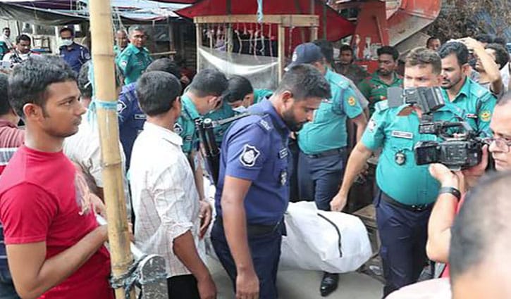 মেট্রোরেলের বিয়ারিং প্যাড খুলে পথচারী নিহত, ট্রেন চলাচল বন্ধ