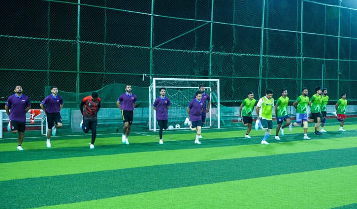 ওয়ালটন করপোরেট ফুটবল দলের নিবিড় অনুশীলন