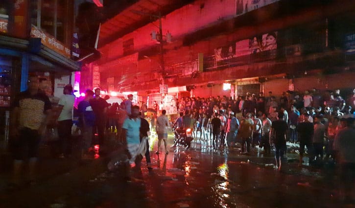 কোনাবাড়ীতে একতা টাওয়ারে আগুন, নিয়ন্ত্রণে ৪ ইউনিট