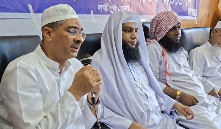 ইমাম-খতিব হচ্ছেন সমাজের জ্ঞানী-প্রজ্ঞাবান মানুষ: এ্যানি