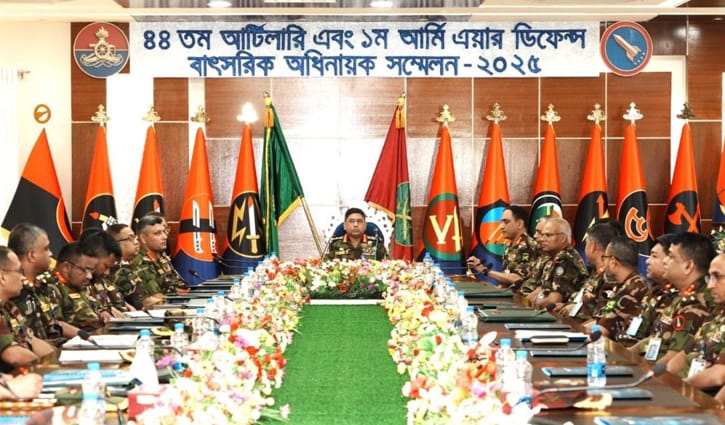 একবিংশ শতাব্দীর চ্যালেঞ্জ মোকাবিলায় প্রস্তুত থাকার আহ্বান সেনাপ্রধানের