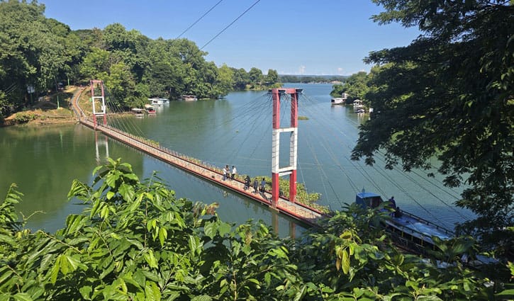তিন মাস পর দৃশ্যমান রাঙামাটির ঝুলন্ত সেতু