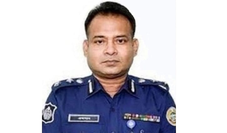 পুলিশ একাডেমি থেকে পালালেন ডিআইজি