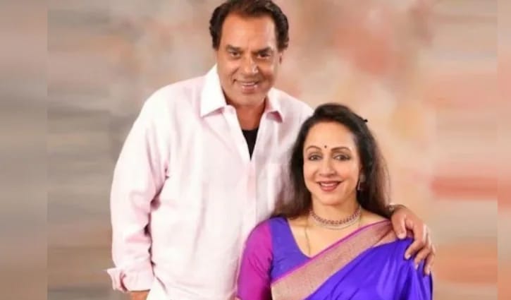 ধর্মেন্দ্রর মৃত্যুর সংবাদকে ‘গুজব’ বললেন হেমা মালিনী