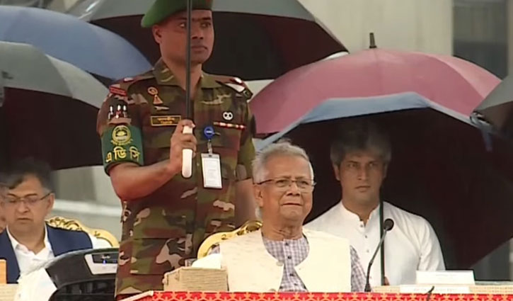 জুলাই সনদ স্বাক্ষর অনুষ্ঠান চলছে