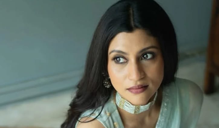 দুইটি পদবি ব্যবহারের কারণ জানালেন কঙ্কনা 