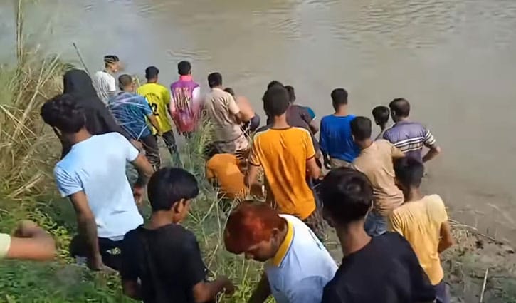 বড়াল নদে গোসলে নেমে প্রাণ গেল দুই বন্ধুর