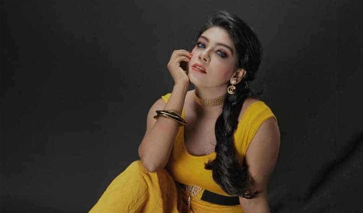 ‘বেহুলা দরদী’ রূপে পর্দায় স্নিগ্ধা