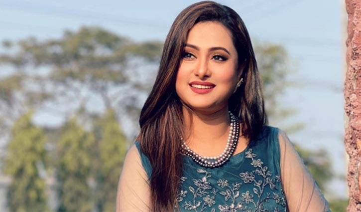 যাদের আপন ভেবে দরজা খুলে দিই, তারা আসলে বিষধর সাপ: পূর্ণিমা