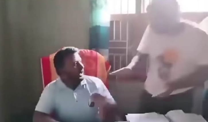 রাজশাহীতে কোচিং সেন্টারে ‘মব’, শিক্ষককে চড়-থাপ্পড়