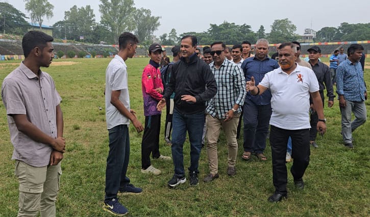 রাঙামাটিতে স্টেডিয়াম পরিদর্শন শেষে হতাশ হলেন আসিফ