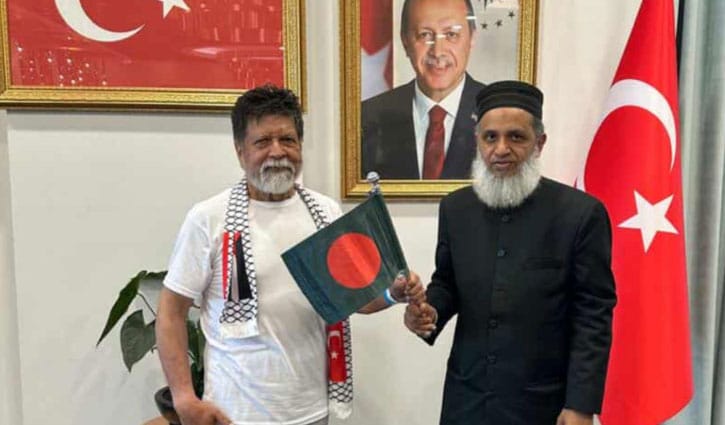 ইস্তাম্বুলে শহিদুল আলমকে বরণ করলেন কনসাল জেনারেল