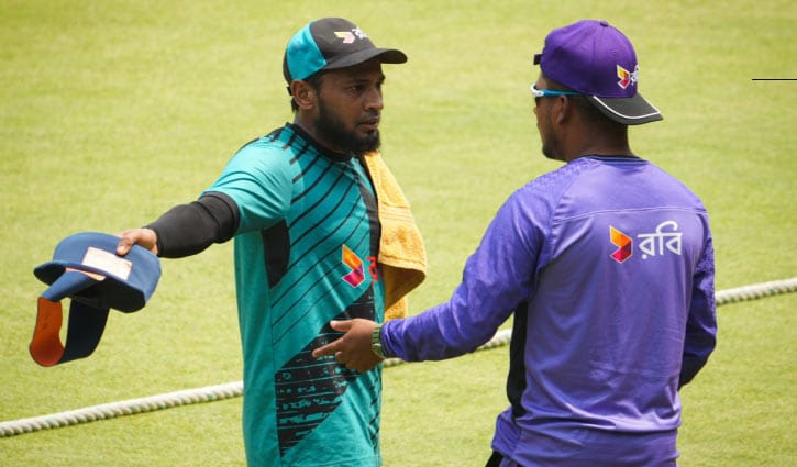 সাকিব, মুশফিকুর ও তামিমকে নিয়ে মিরাজের খোলামেলা কথা