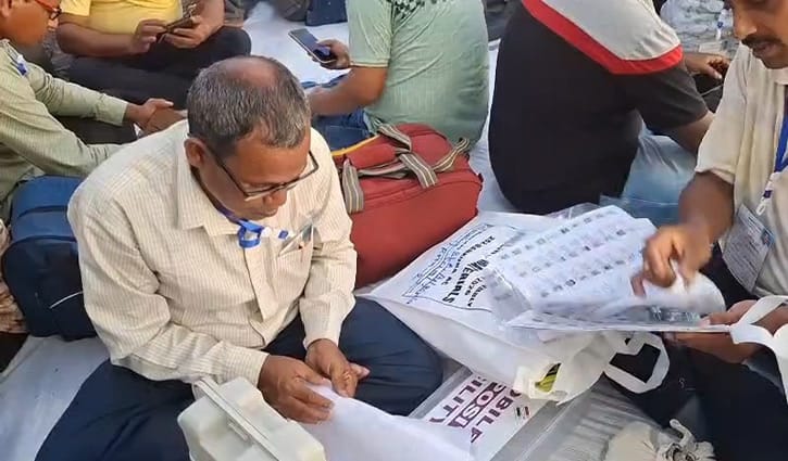 রাত পোহালেই পশ্চিমবঙ্গের বিধানসভা নির্বাচন