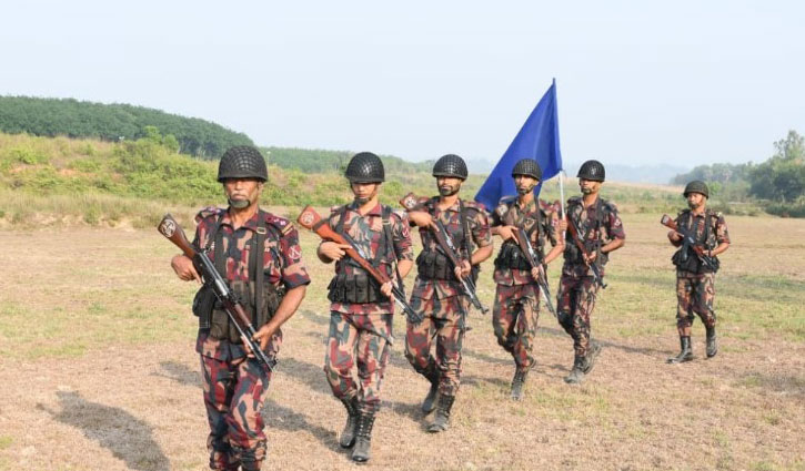 ফেনী সীমান্তে অনুপ্রবেশ ঠেকাতে বিজিবির টহল জোরদার