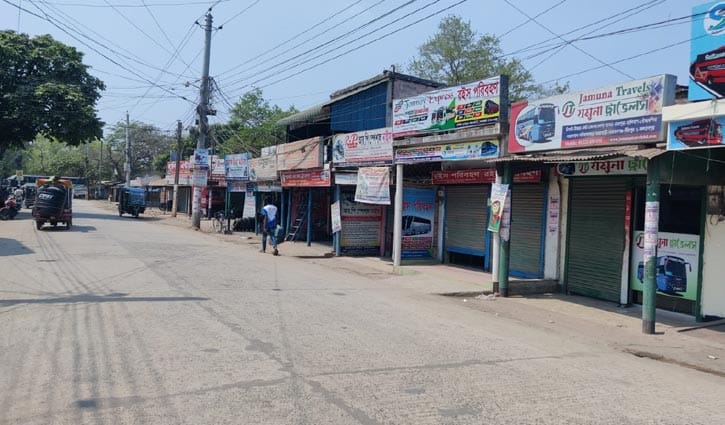 চাঁপাইনবাবগঞ্জ থেকে সব রুটের বাস চলাচল বন্ধ