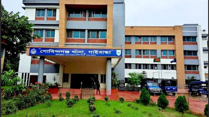 স্কুলছাত্রীকে অপহরণের পর দিনভর ‘ধর্ষণের’ অভিযোগ 