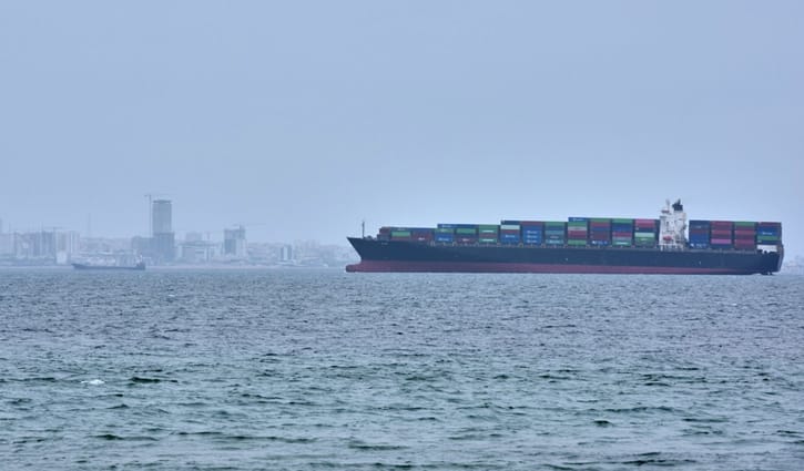 হরমুজ প্রণালিতে রাশিয়ার টোল মওকুফ করল ইরান