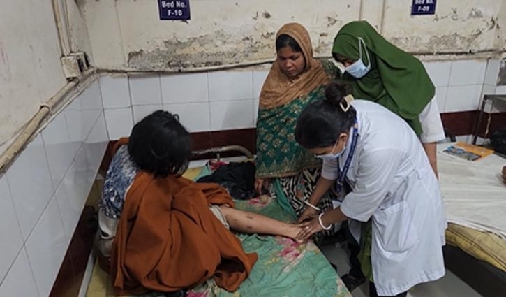 চিকিৎসক দম্পতির বিরুদ্ধে গৃহকর্মীকে নির্যাতনের অভিযোগ