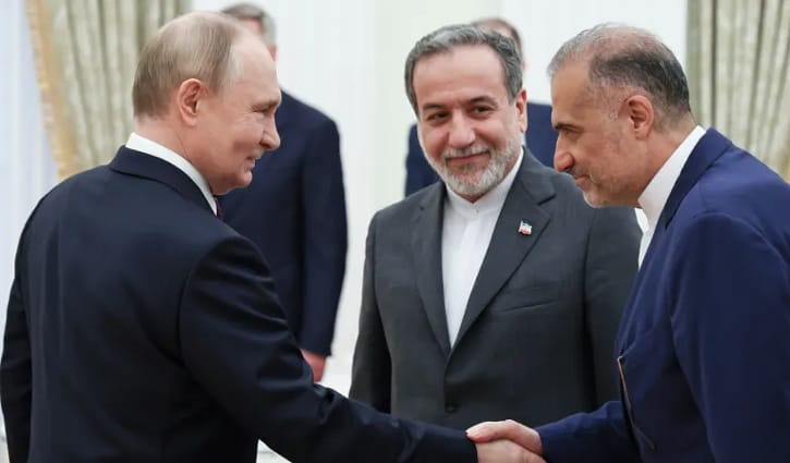 ট্রাম্প যুদ্ধে যা অর্জন করতে পারেননি, আলোচনায়ও তা পারবেন না: ইরানি দূত