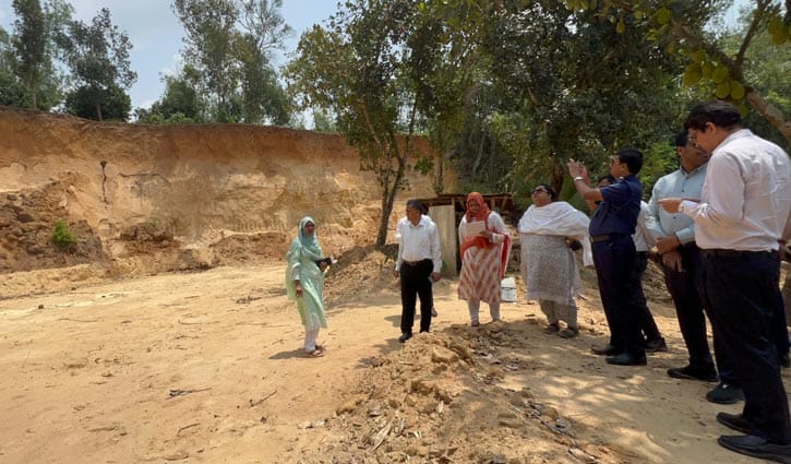 মানিকছড়িতে পাহাড় কাটা তদন্তে মাঠে কমিটি